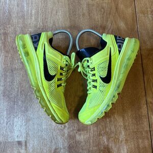 Nike Air Max 2013 Volt Black Size 5.5Y neon no box